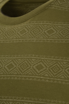 تیشرت آستین کوتاه ژاکارد