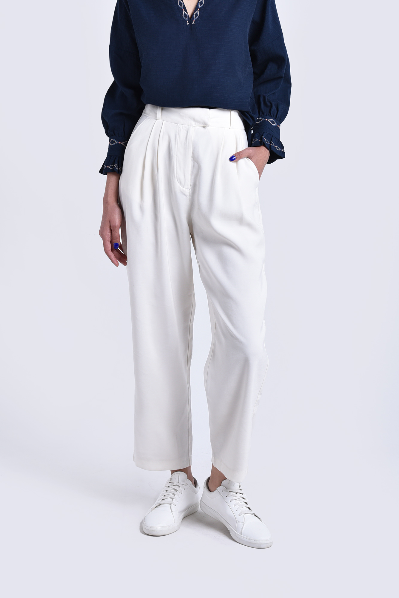 شلوار پارچه ای پیلی دار