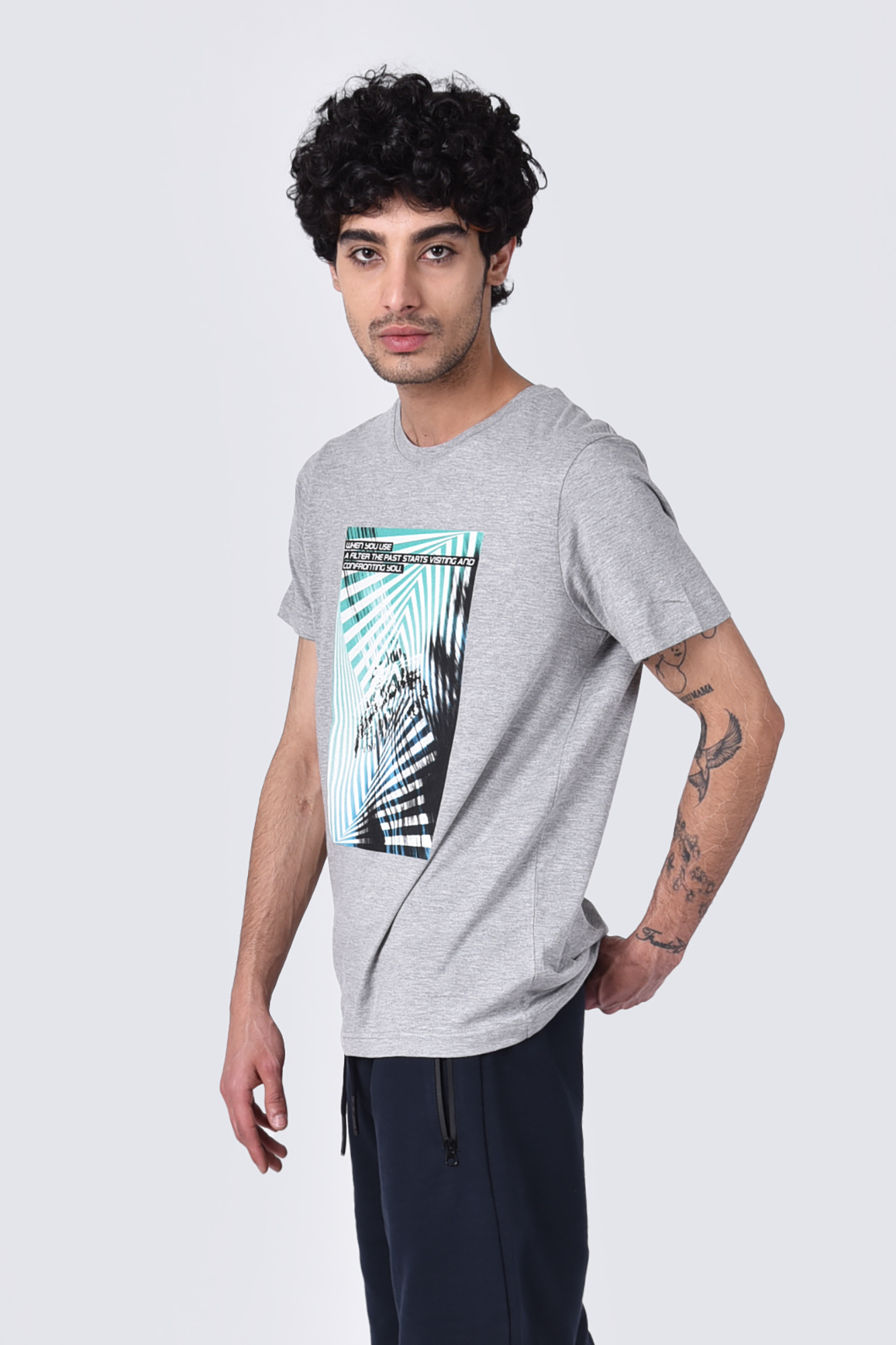 تیشرت آستین کوتاه چاپی