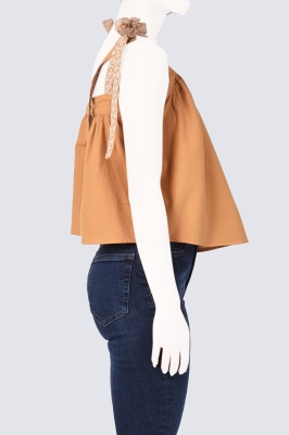 تاپ گلدوزی دار