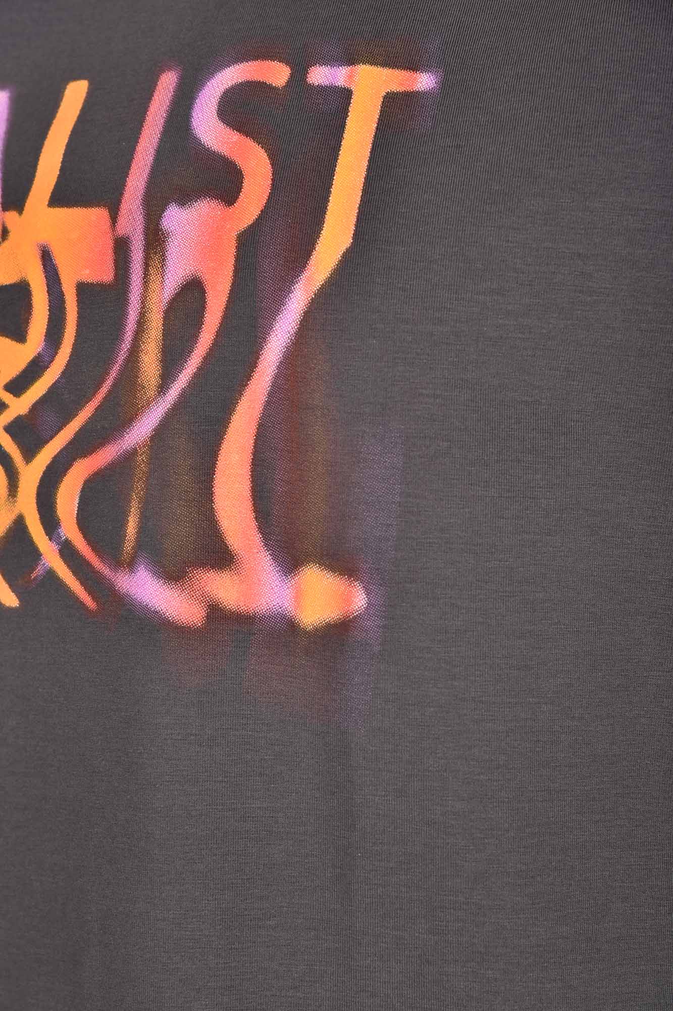 تیشرت آستین کوتاه چاپی