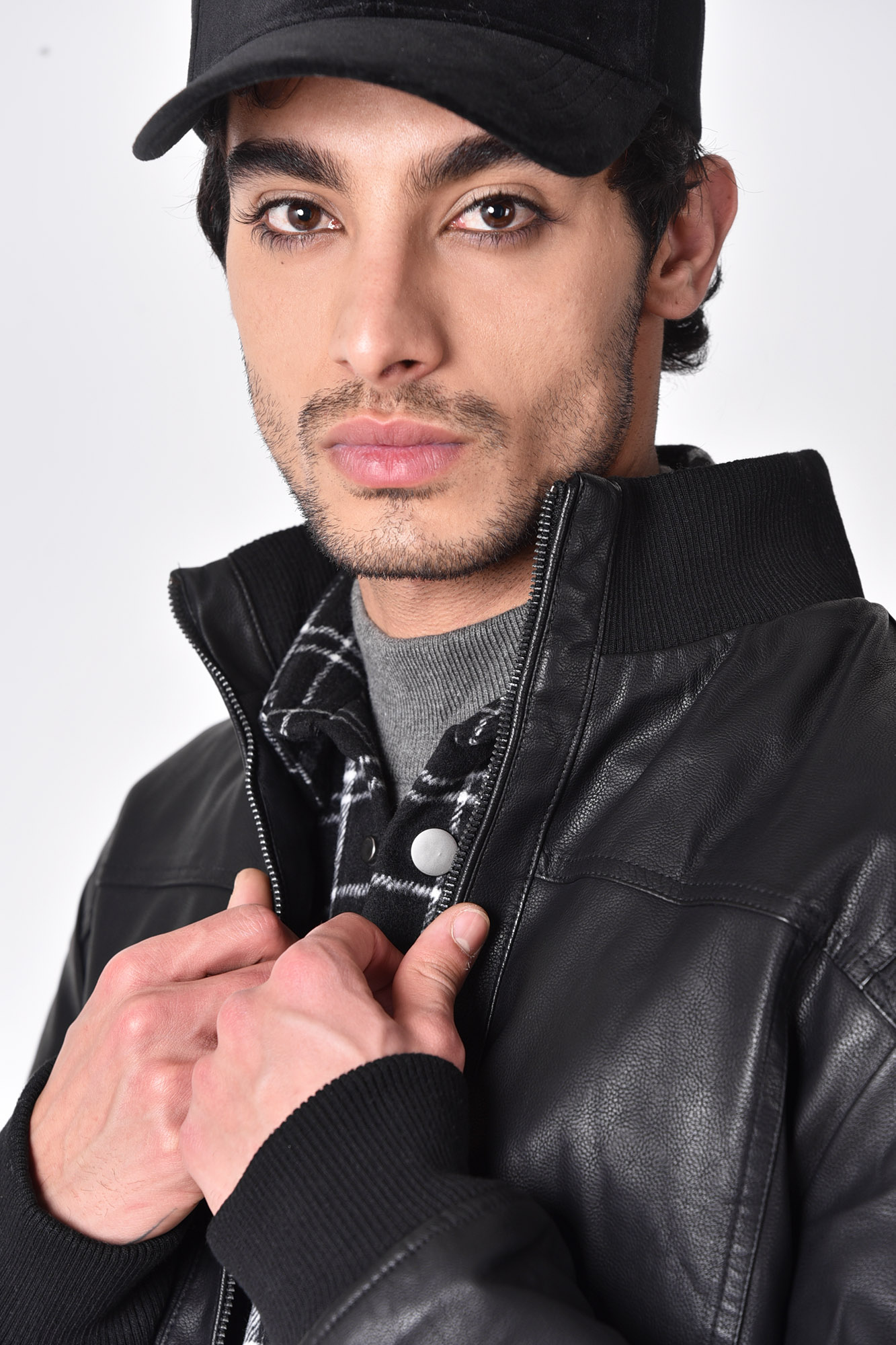 کاپشن چرم دمپا کش