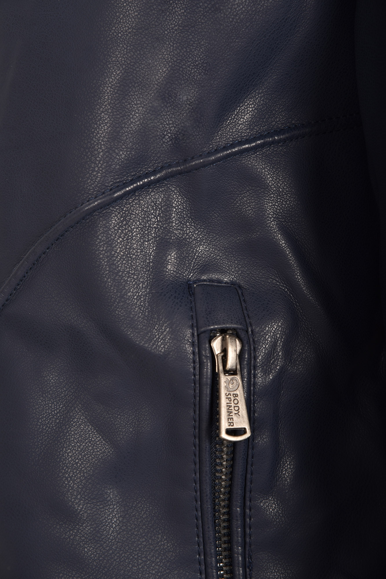 کاپشن چرم برش دار