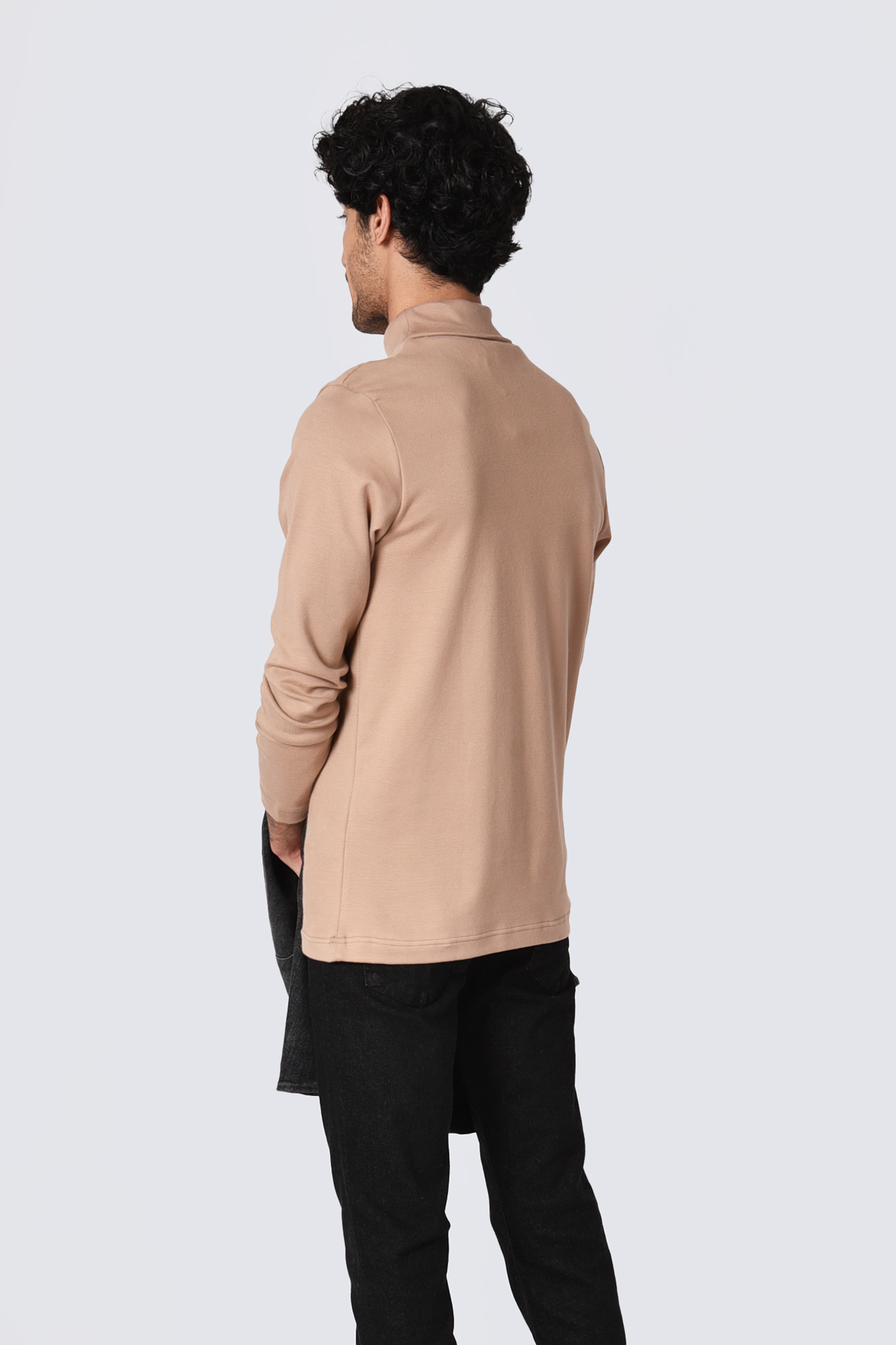 تیشرت آستین بلند یقه اسکی