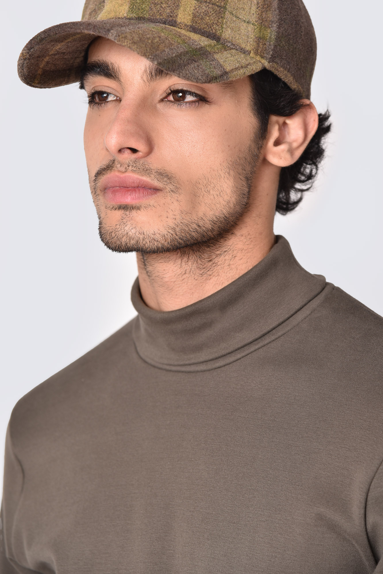 تیشرت آستین بلند یقه اسکی