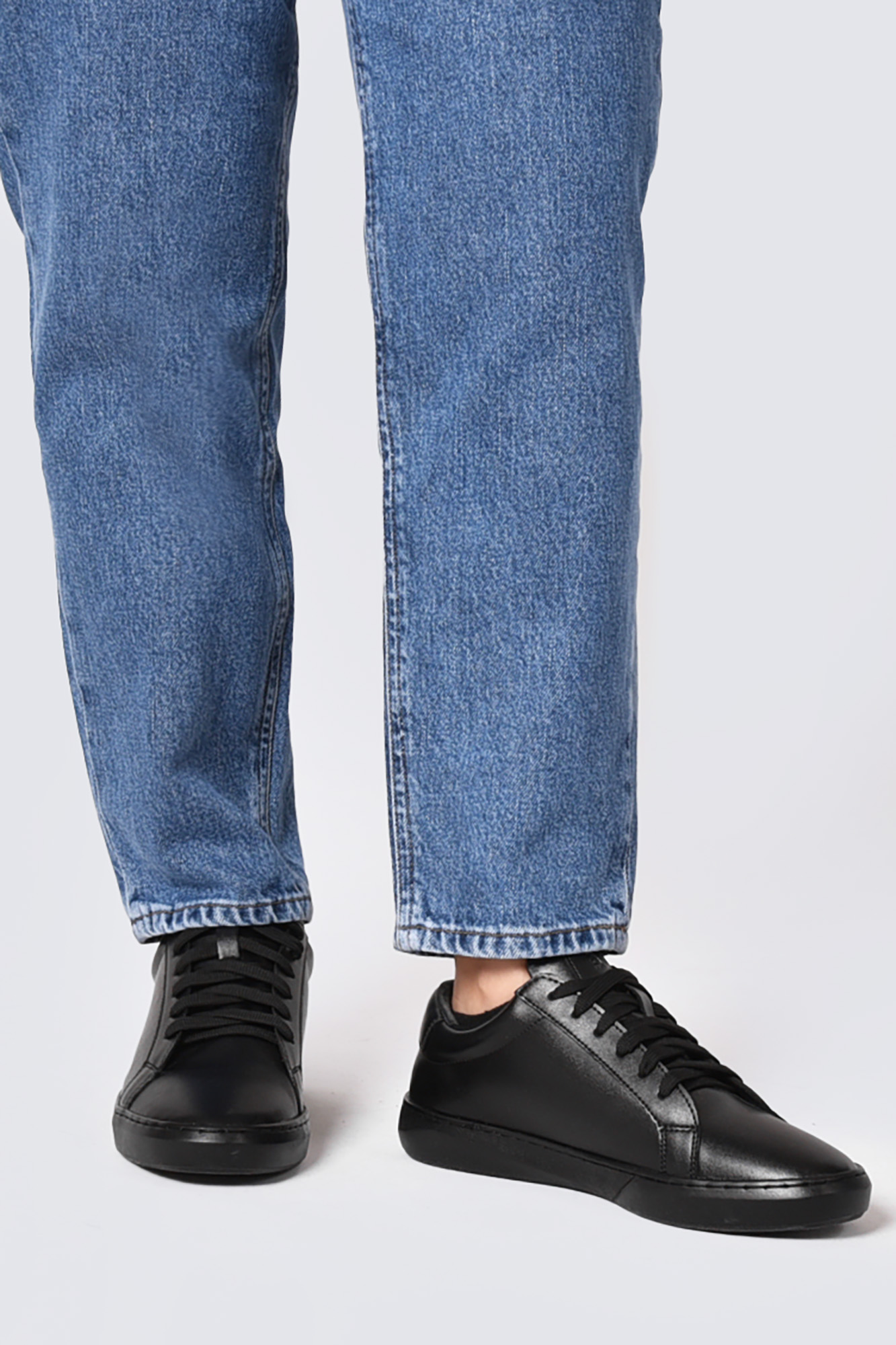 کتونی اسنیکرز چرم