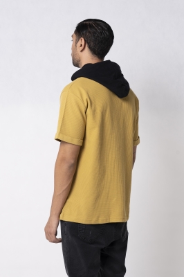 تیشرت آستین کوتاه کلاه دار