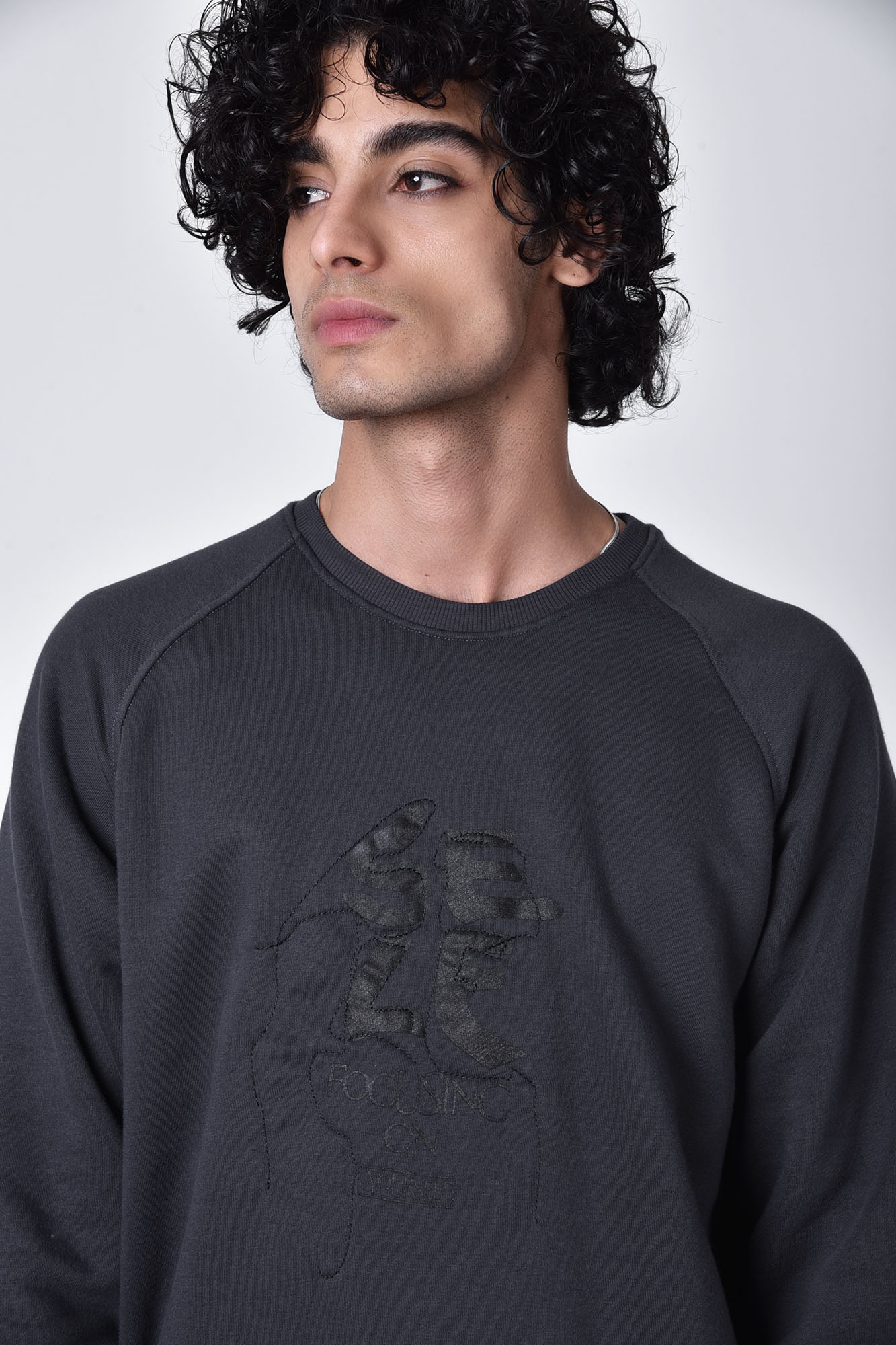 تیشرت آستین بلند چاپی گلدوزی