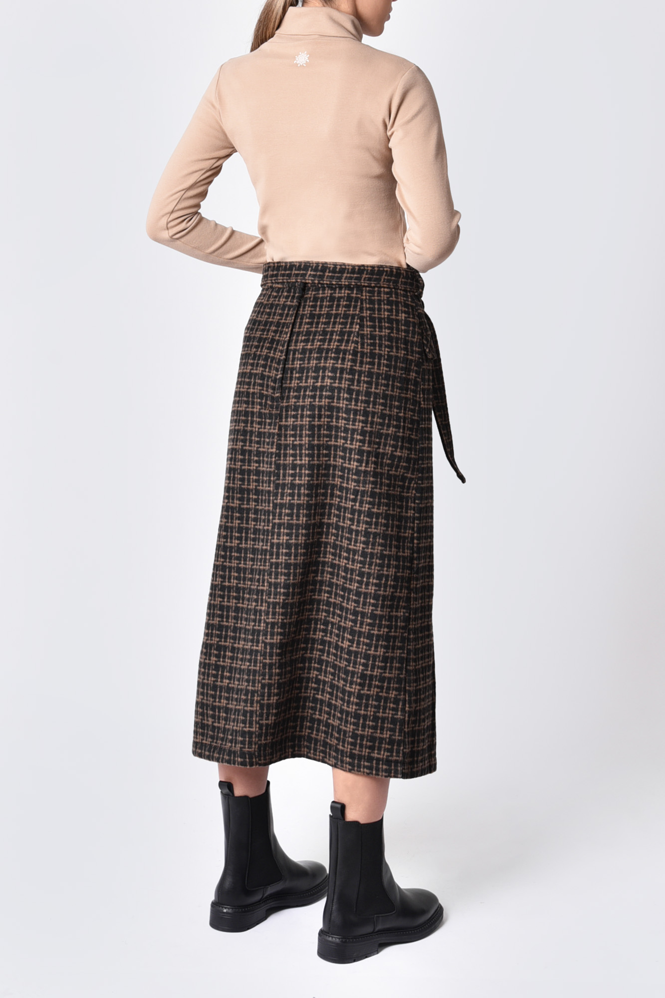 تیشرت آستین بلند یقه اسکی