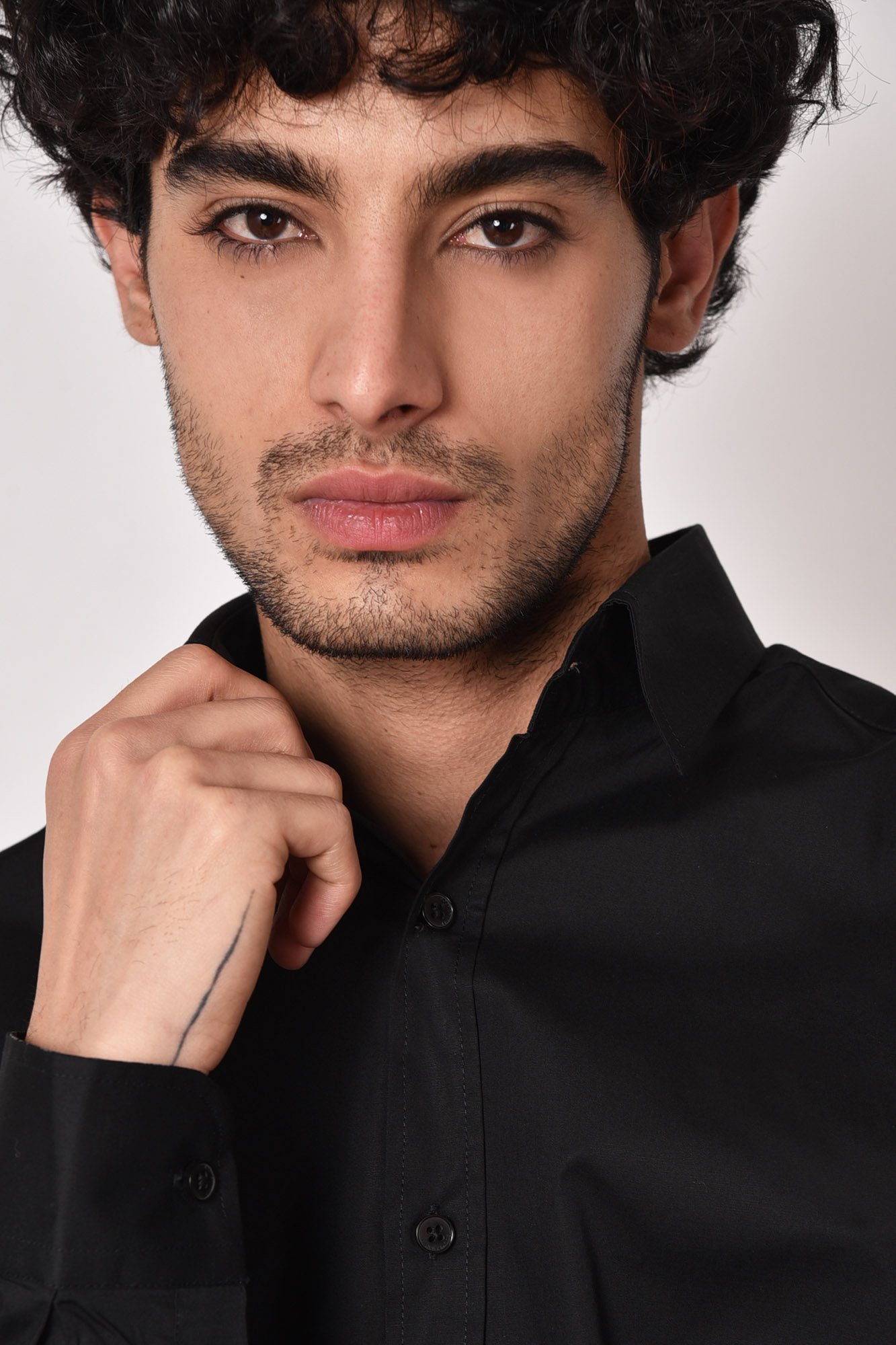 پیراهن آستین بلند اسلیم