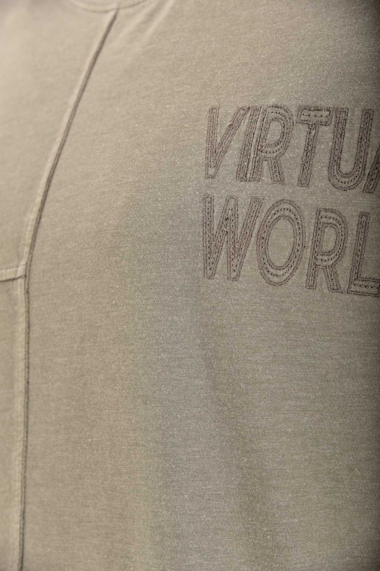 تیشرت آستین کوتاه گلدوزی دار