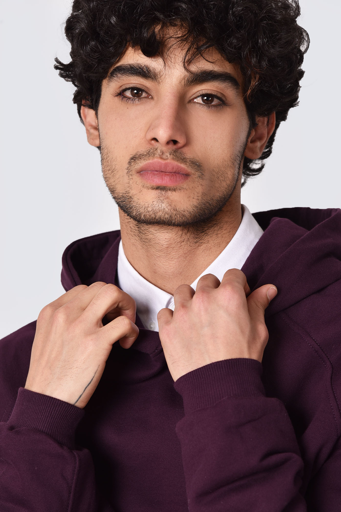 هودی آستین رگلان