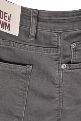 شلوار جین اسلیم