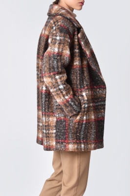 پالتو یقه انگلیسی سرشانه افتاده