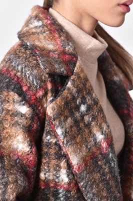 پالتو یقه انگلیسی سرشانه افتاده