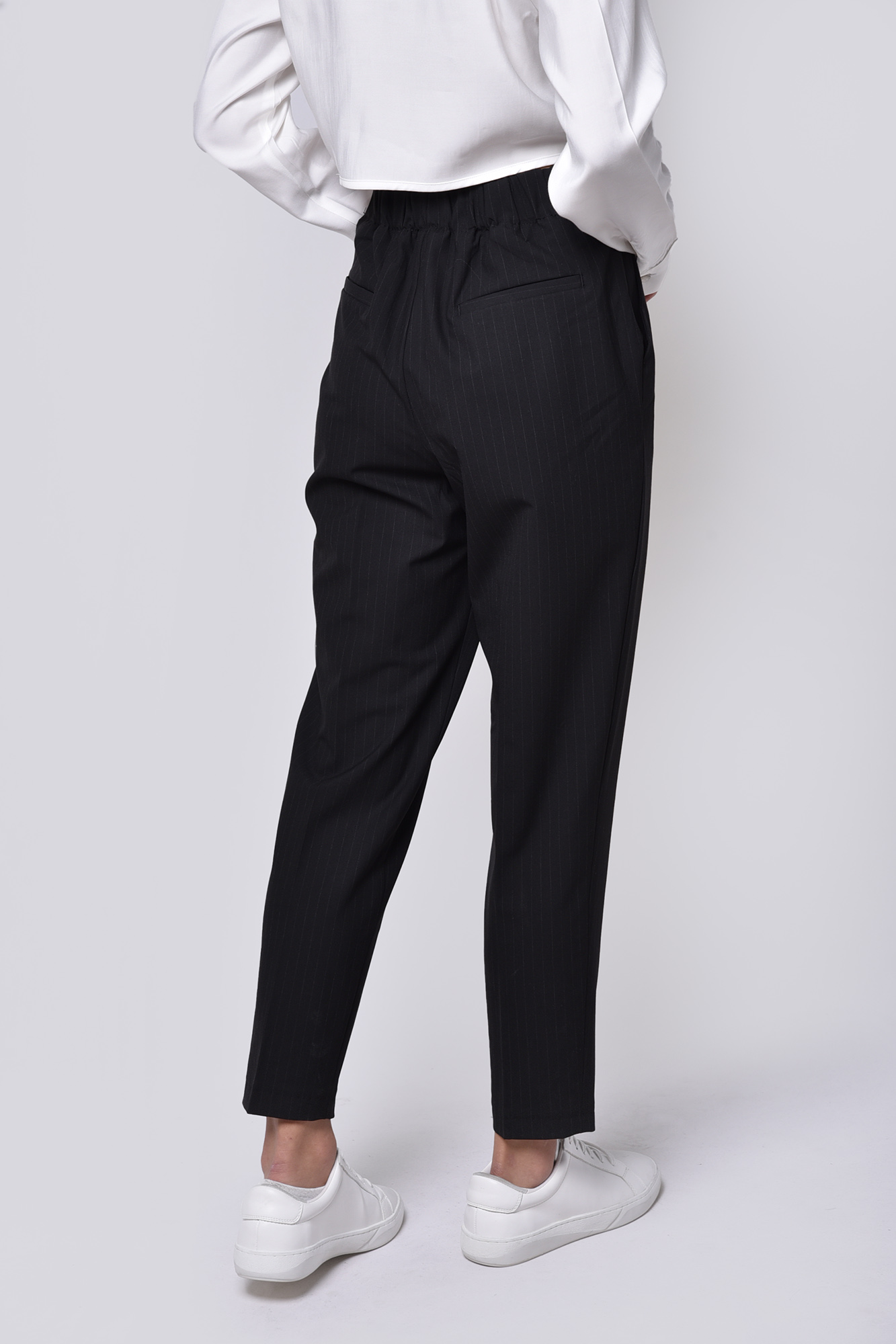 شلوار پارچه ای راه راه پیلی دار