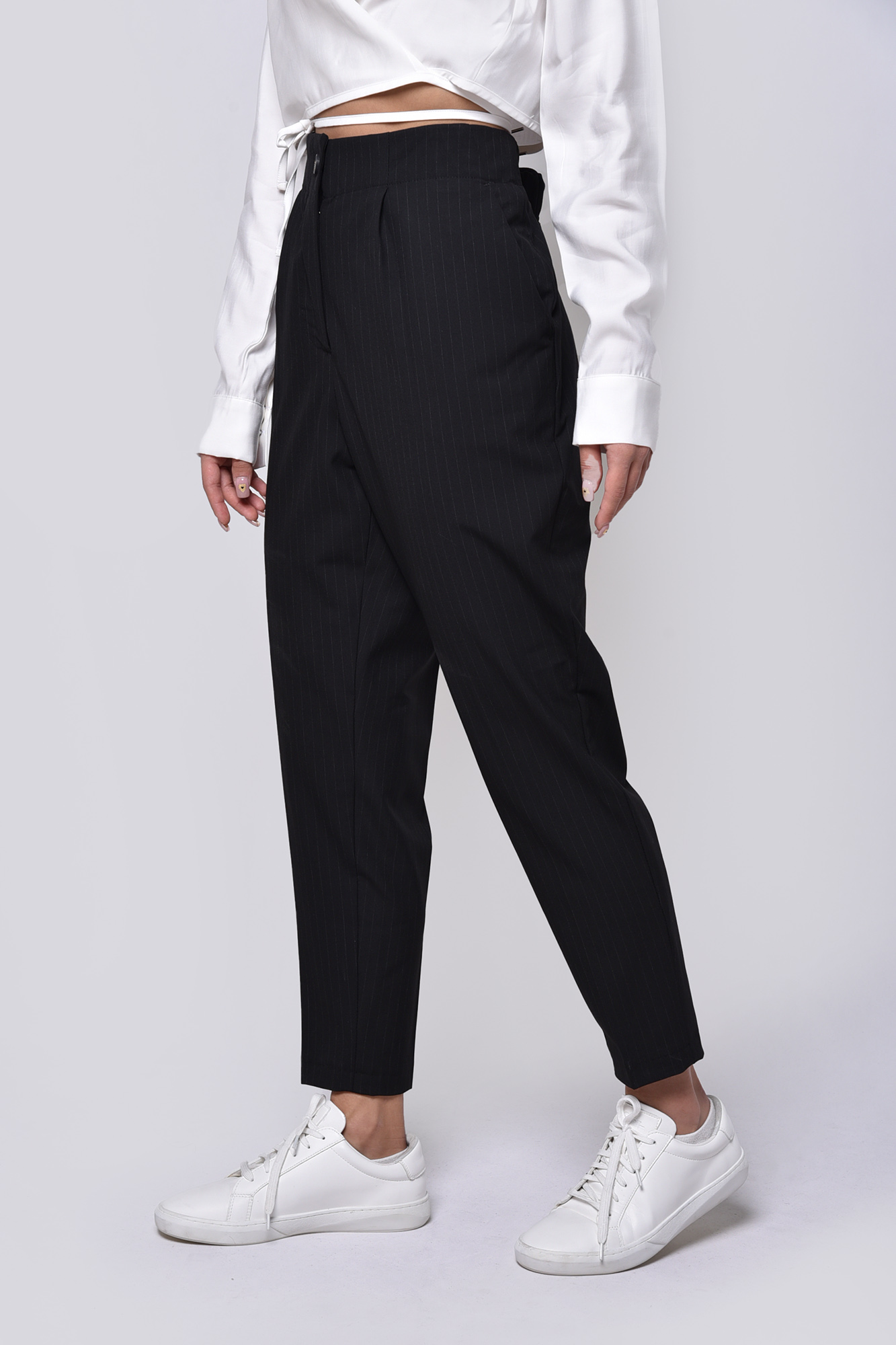 شلوار پارچه ای راه راه پیلی دار