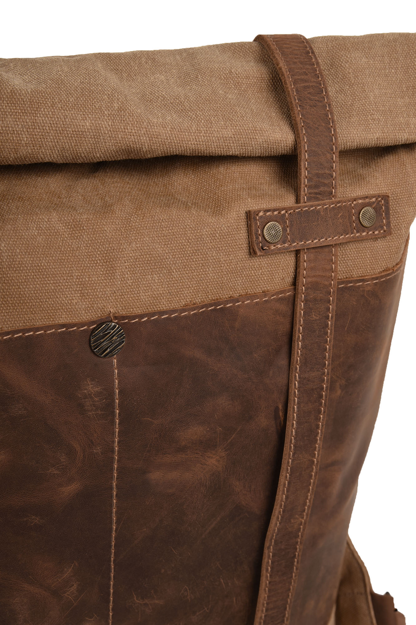 کوله پشتی چرم و برزنت