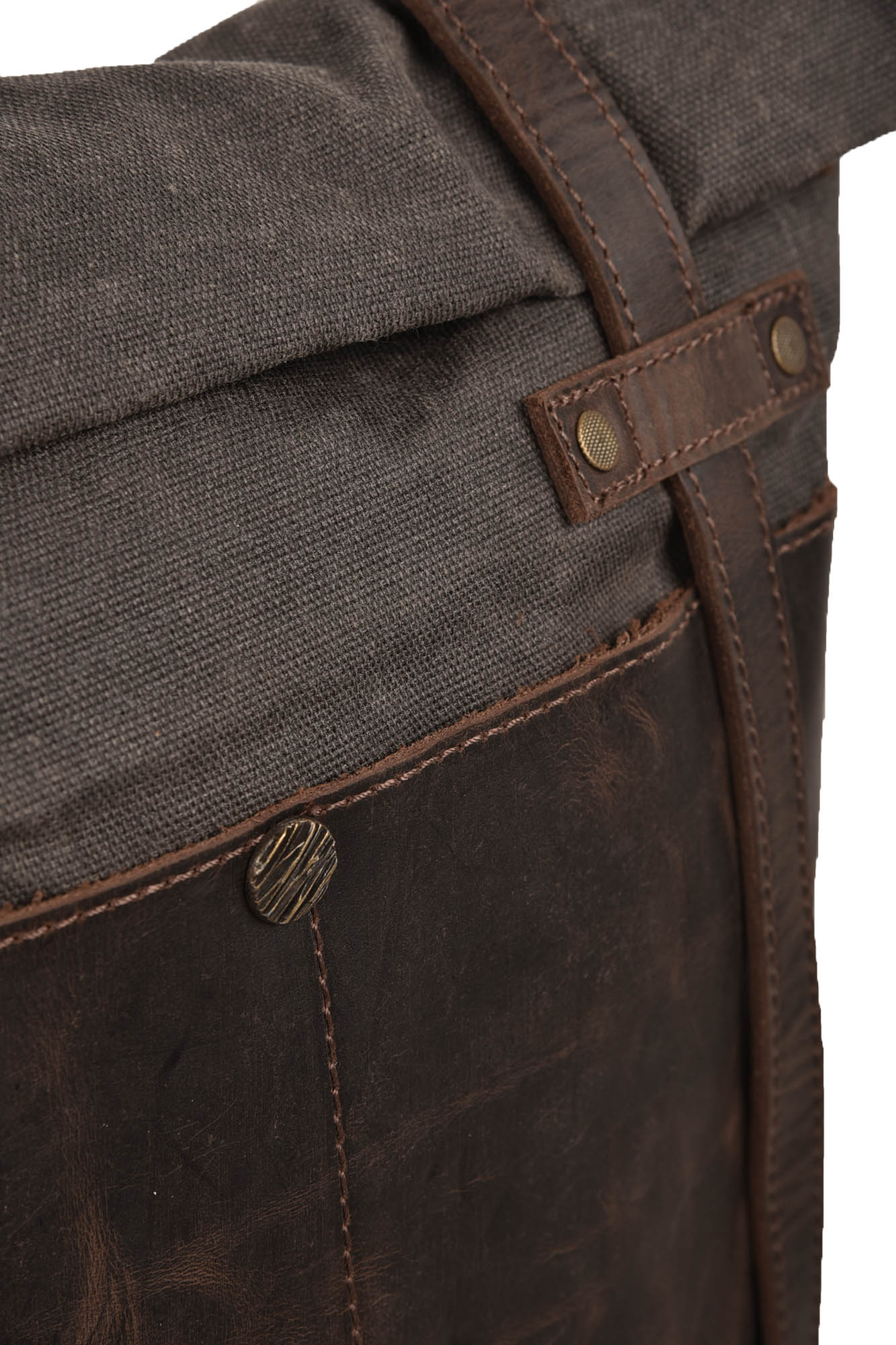 کوله پشتی چرم و برزنت