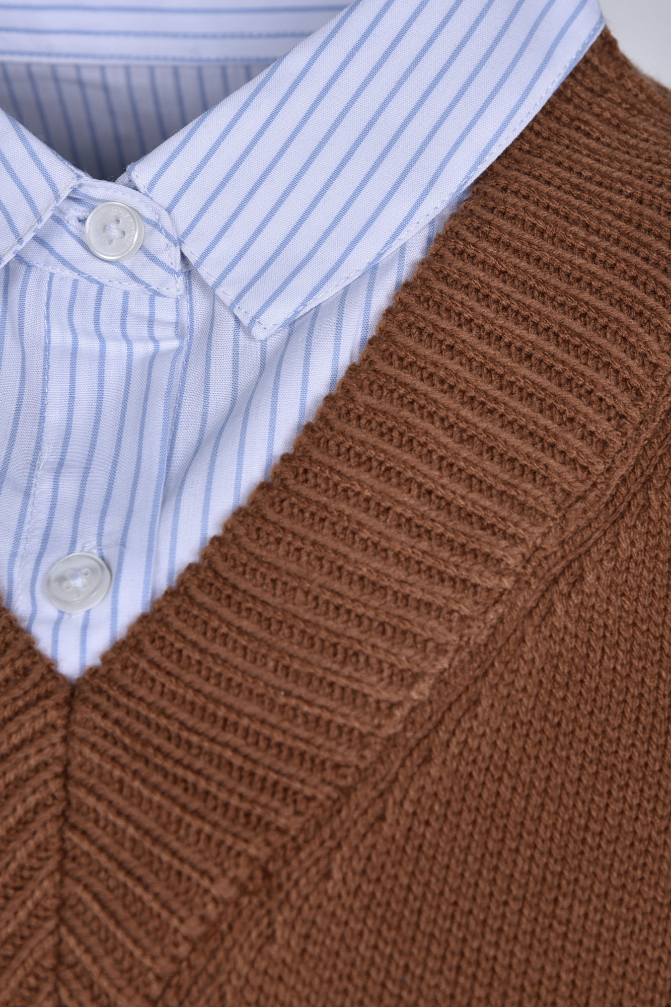 بافت یقه دار لوزفیت