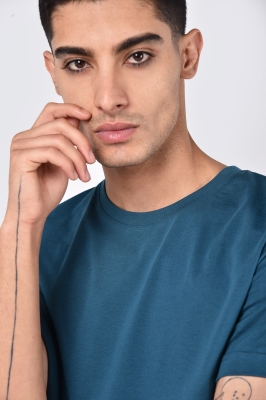 تیشرت آستین کوتاه یقه گرد بیسیک