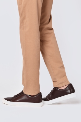 اسنیکرز چرم