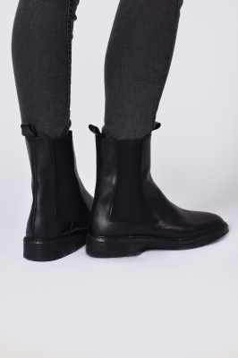 بوت چلسی چرم