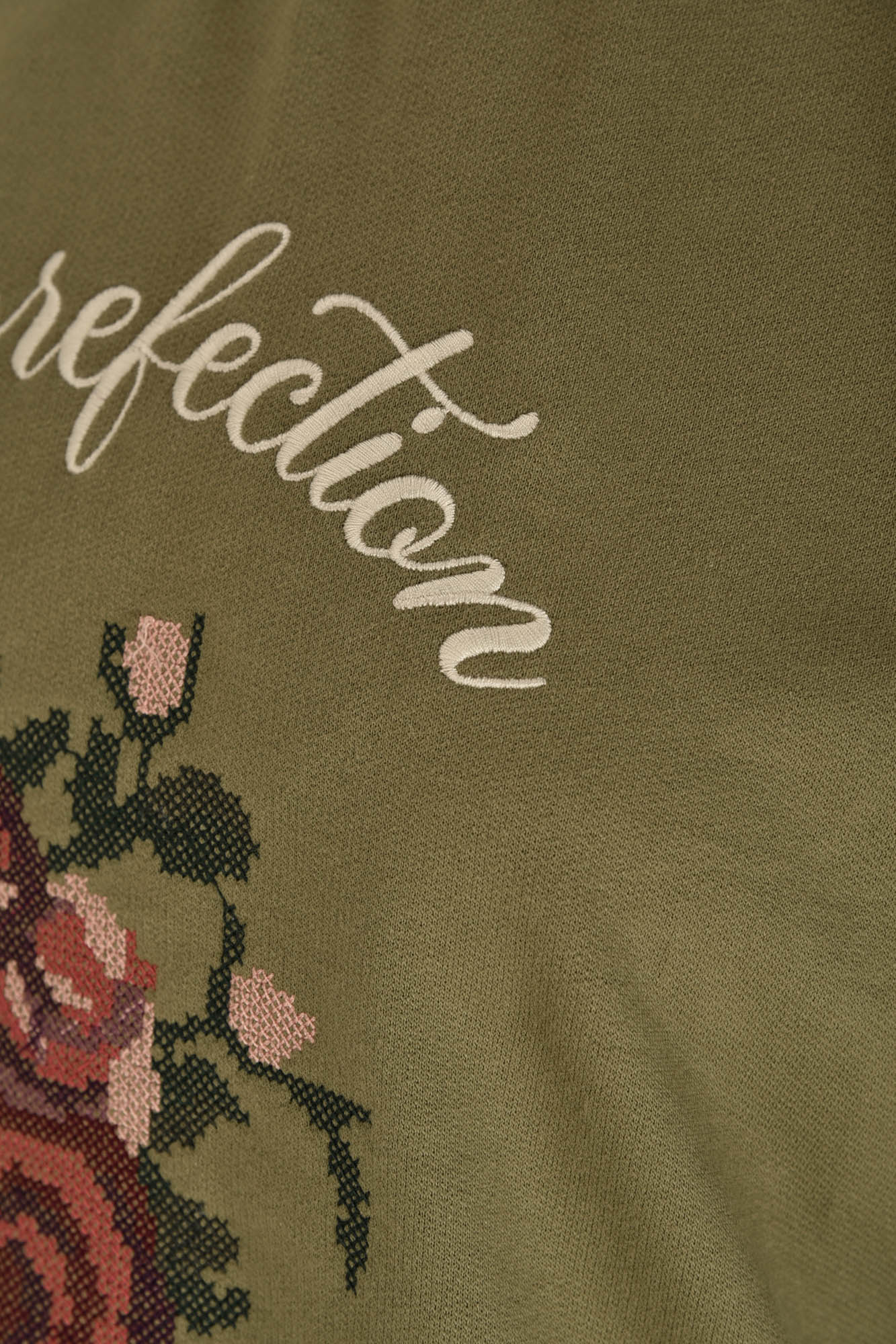 تیشرت آستین بلند دورس گلدوزی دار