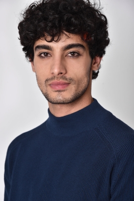 بافت آستین رگلان یقه ایستاده