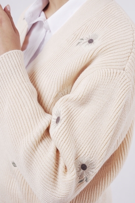 ژاکت بافت گلدوزی دار