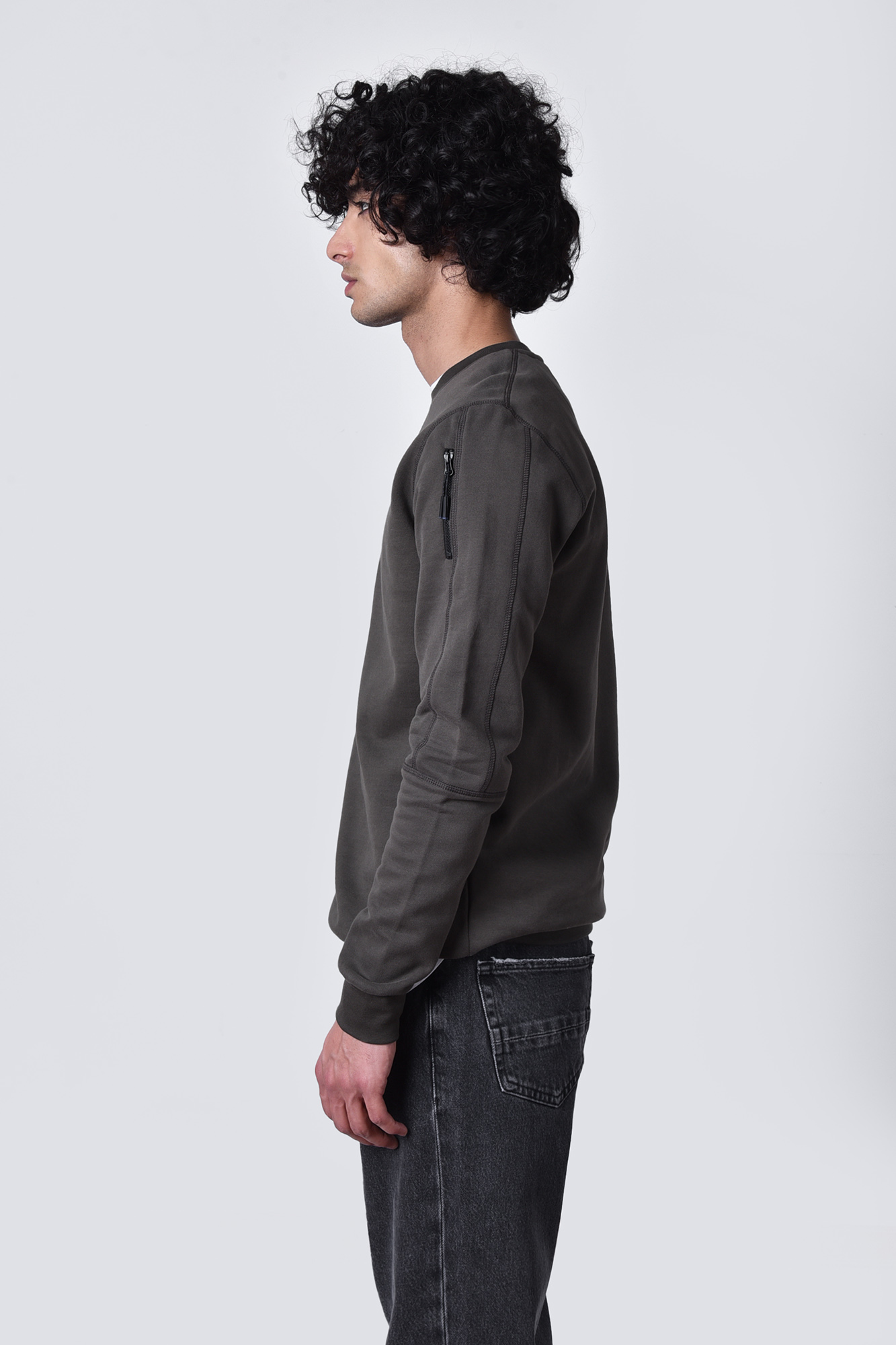 تیشرت آستین بلند آستین برش دار