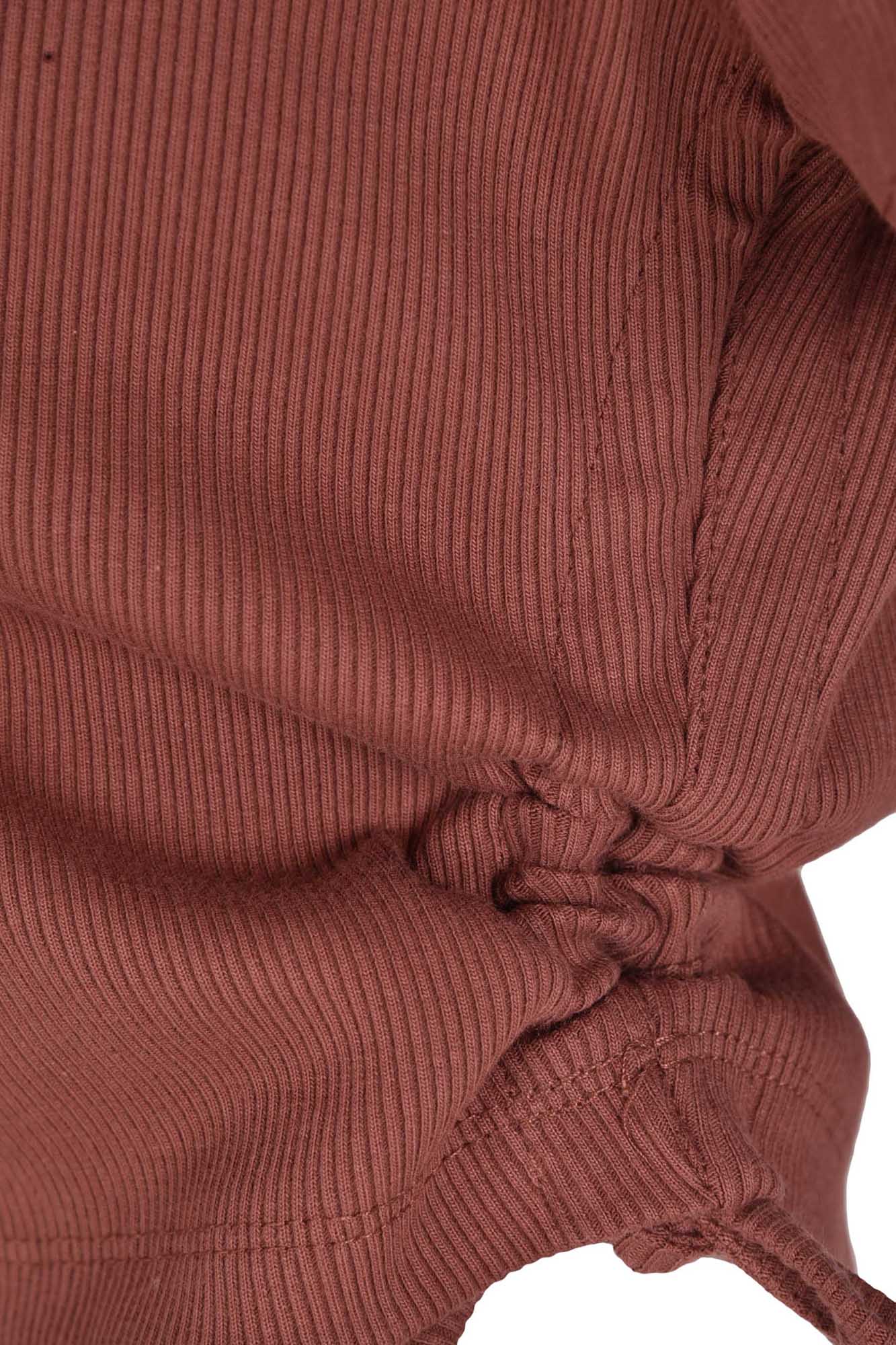 تیشرت کراپ گتردار