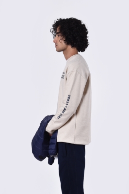 تیشرت آستین بلند چاپ دار