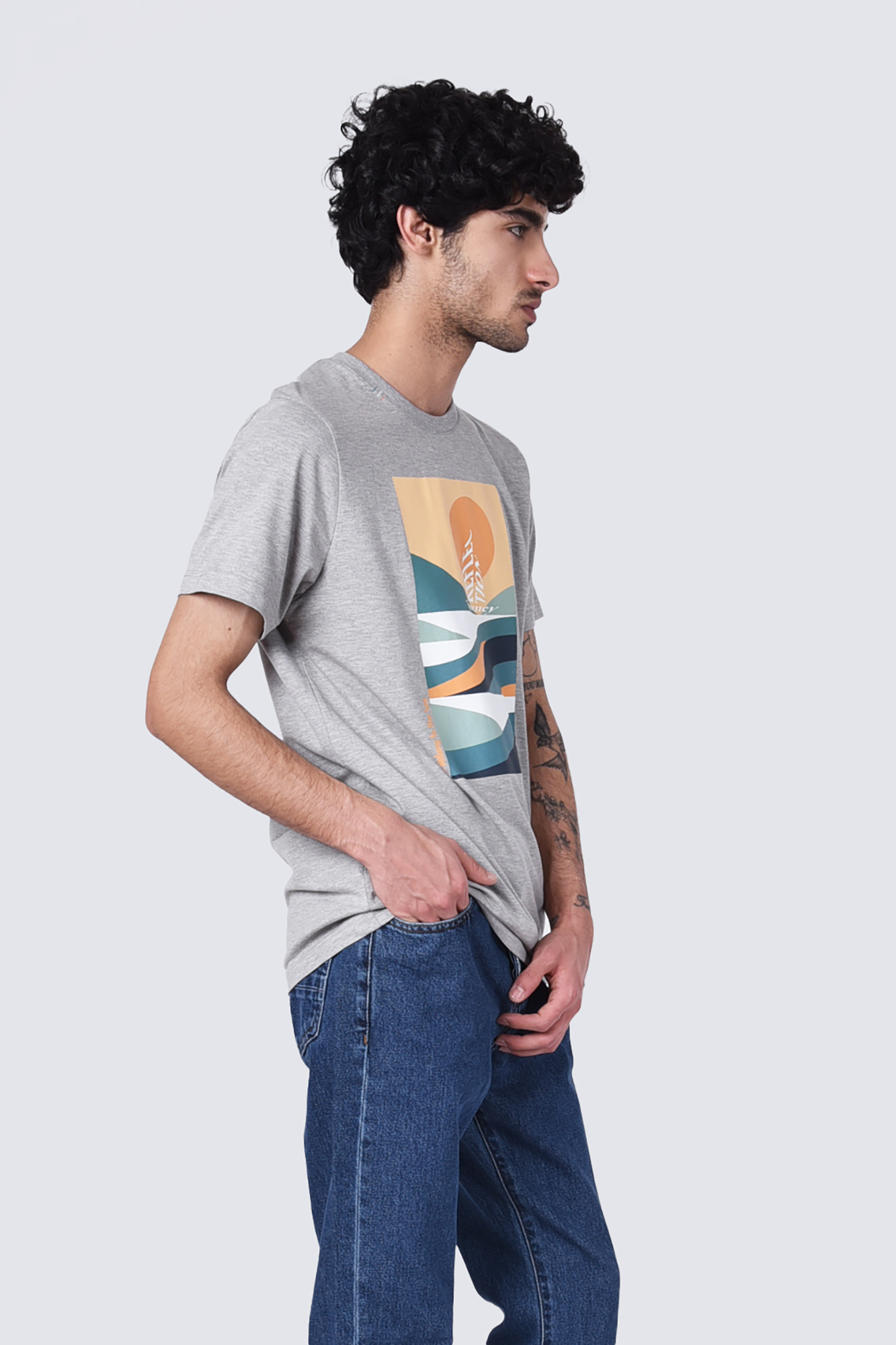 تیشرت آستین کوتاه چاپی