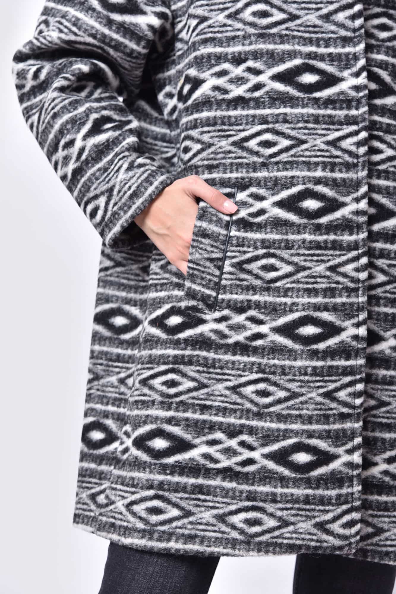 پالتو پشمی یقه ایستاده طرحدار