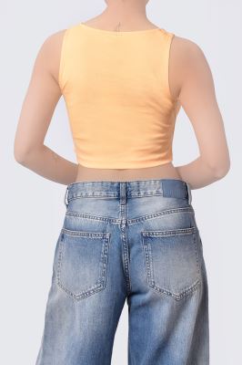 تاپ تیشرتی کراپ ساده زنانه