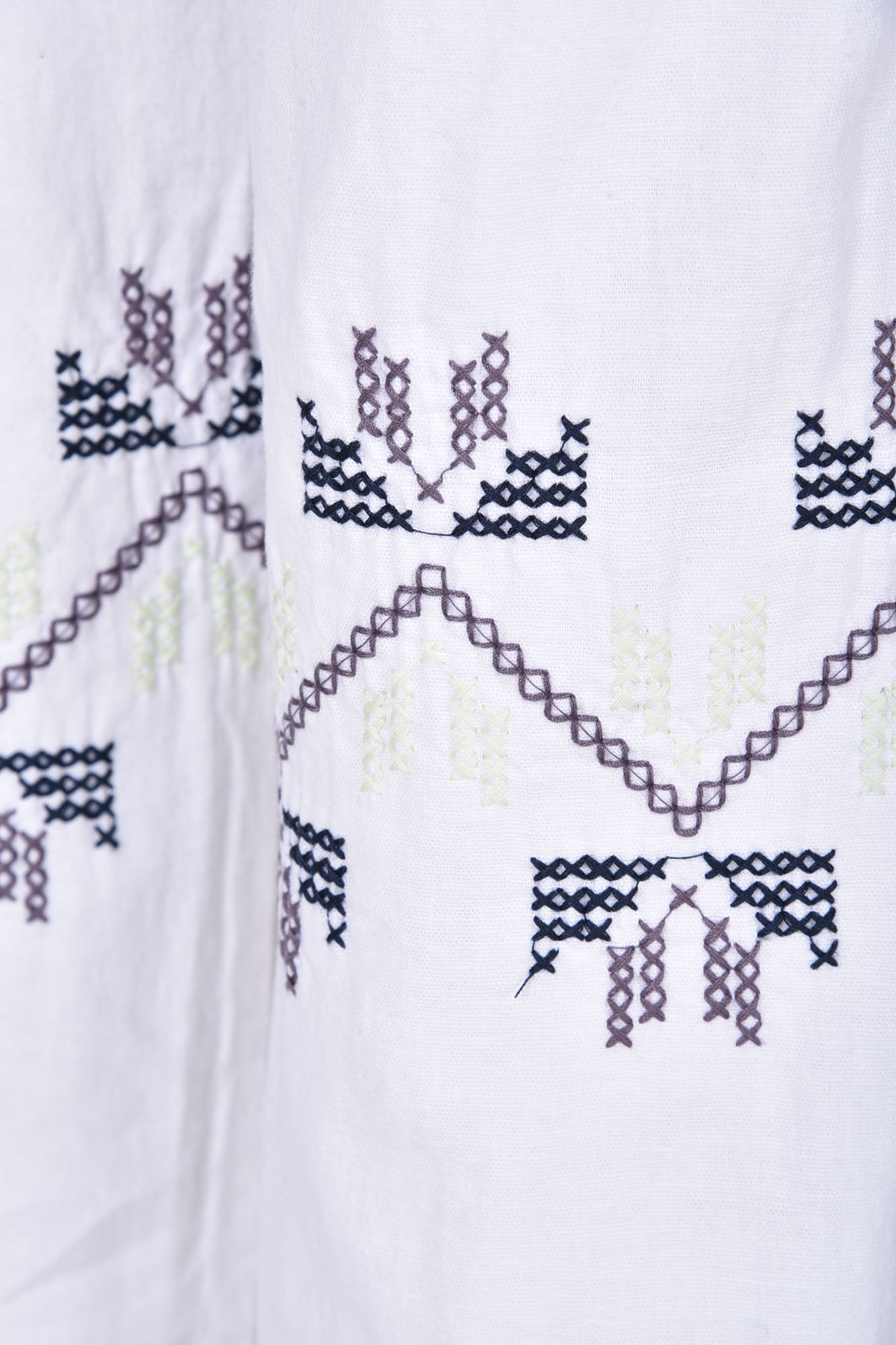 شلوار لینن گلدوزی دار