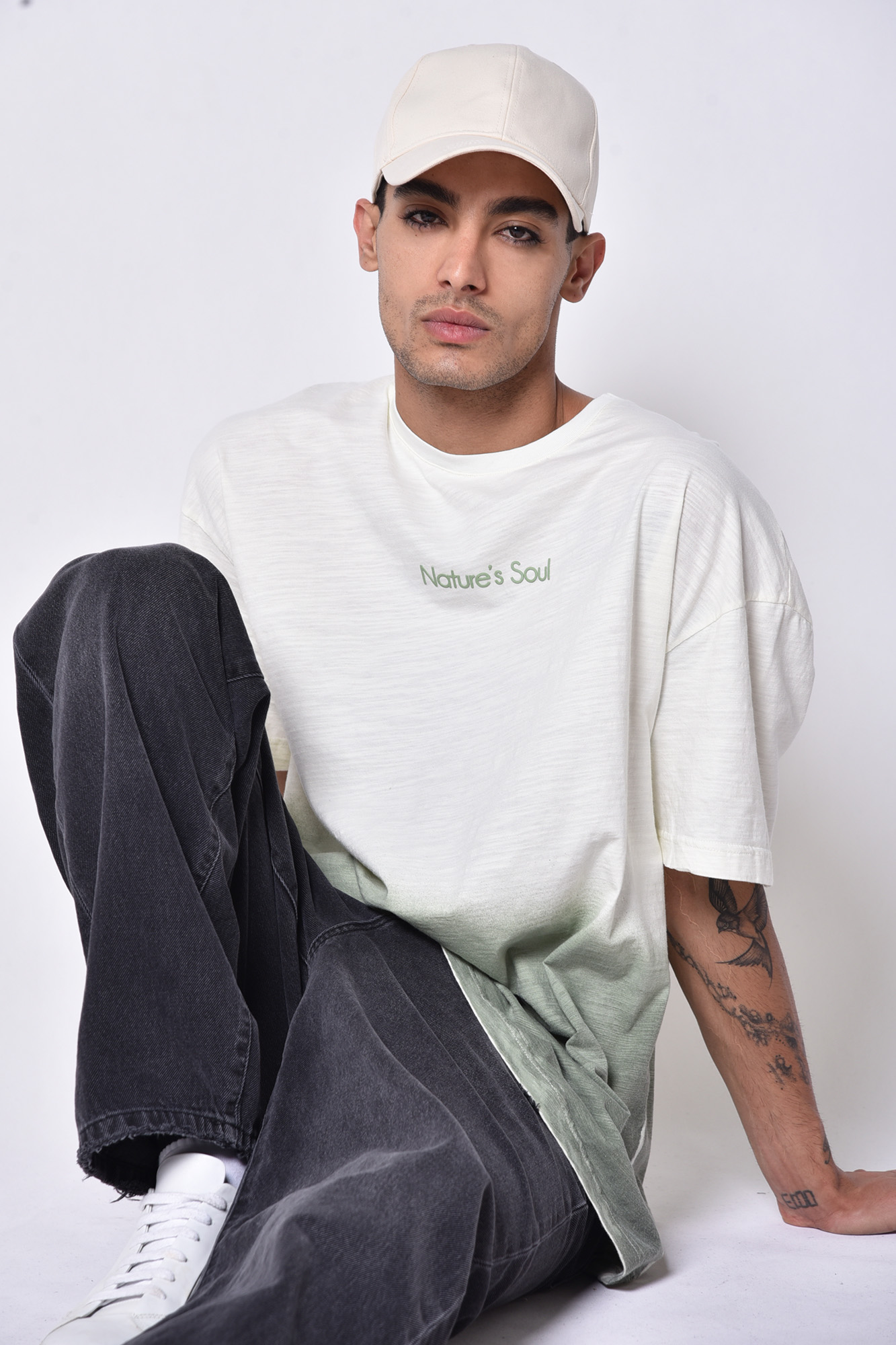 تیشرت آستین کوتاه فید