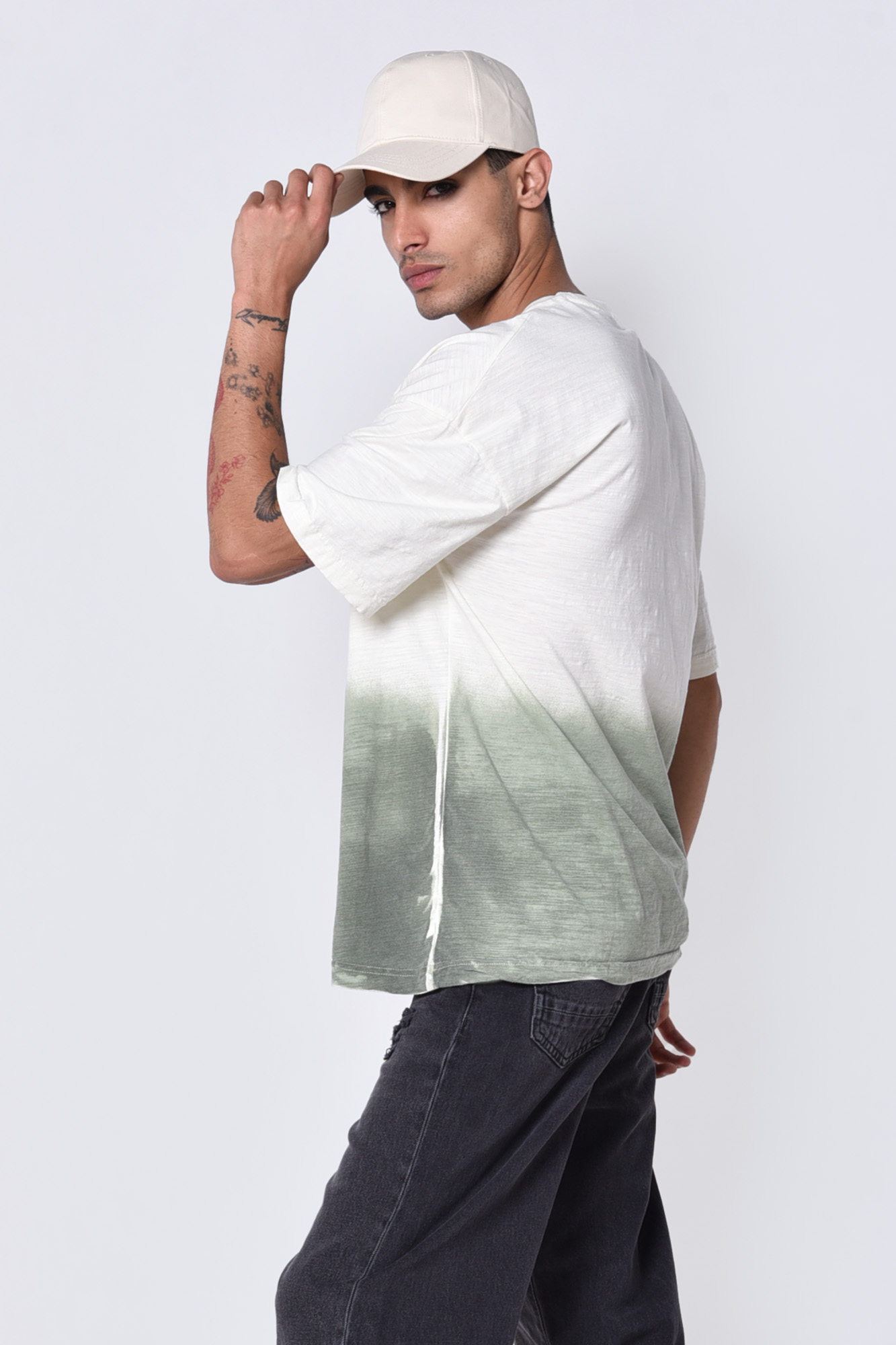 تیشرت آستین کوتاه فید