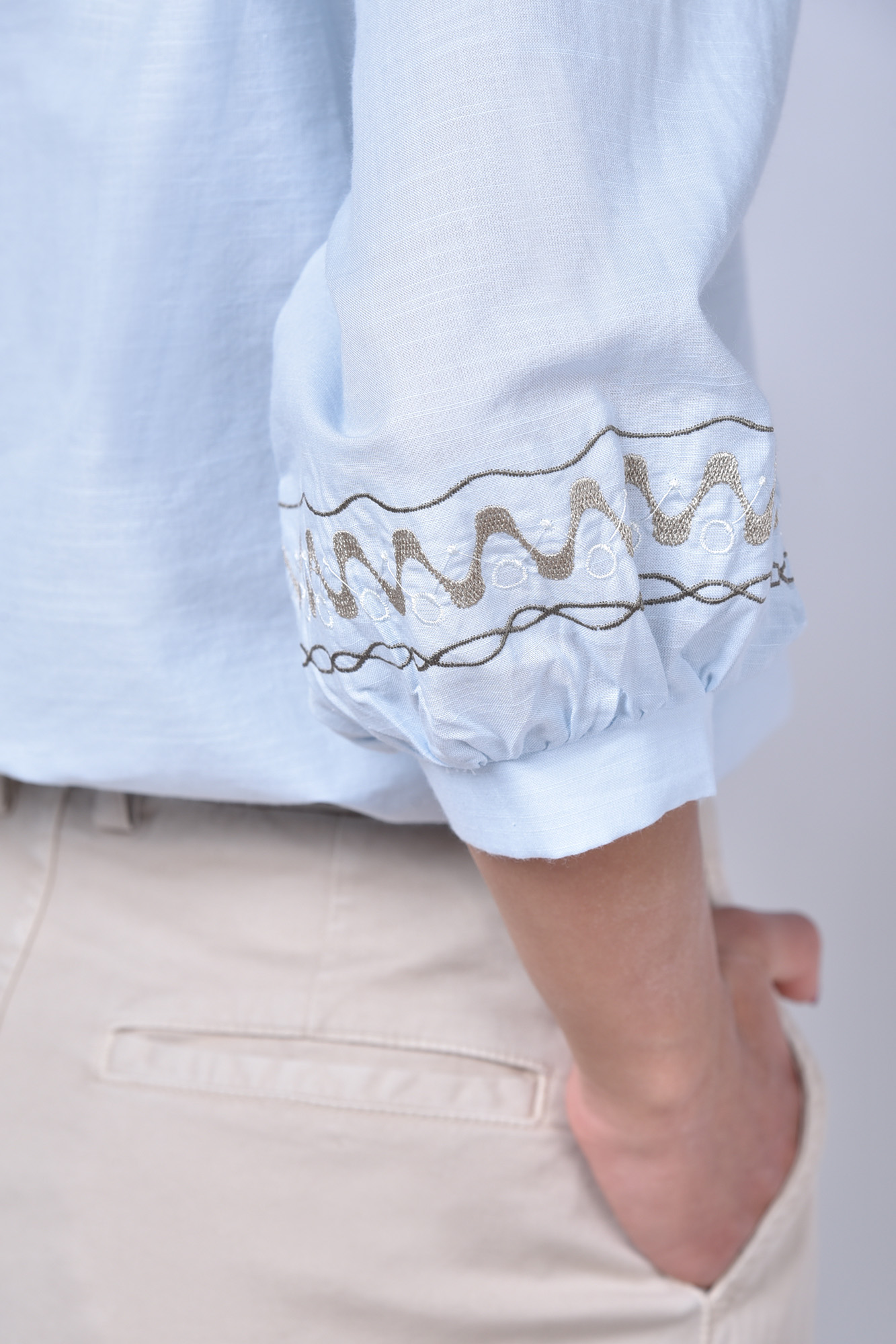 شومیز آستین بلند گلدوزی دار