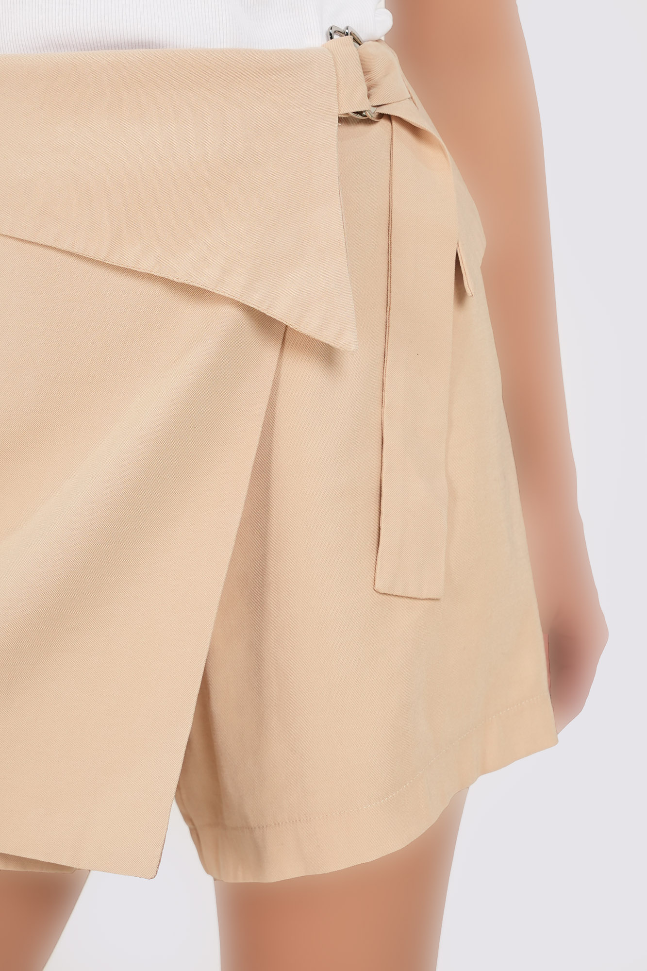 شلوارک اسکورت سگک دار