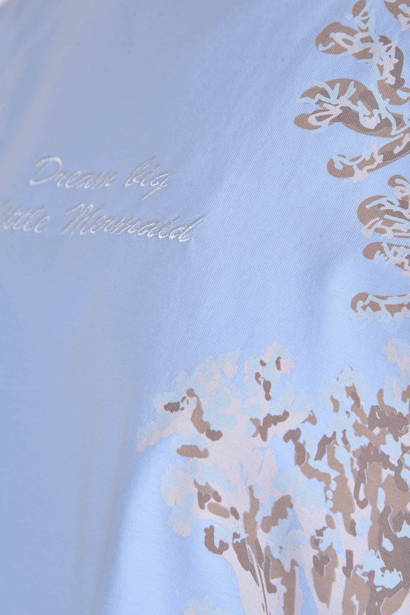 تیشرت چاپی گلدوزی دار