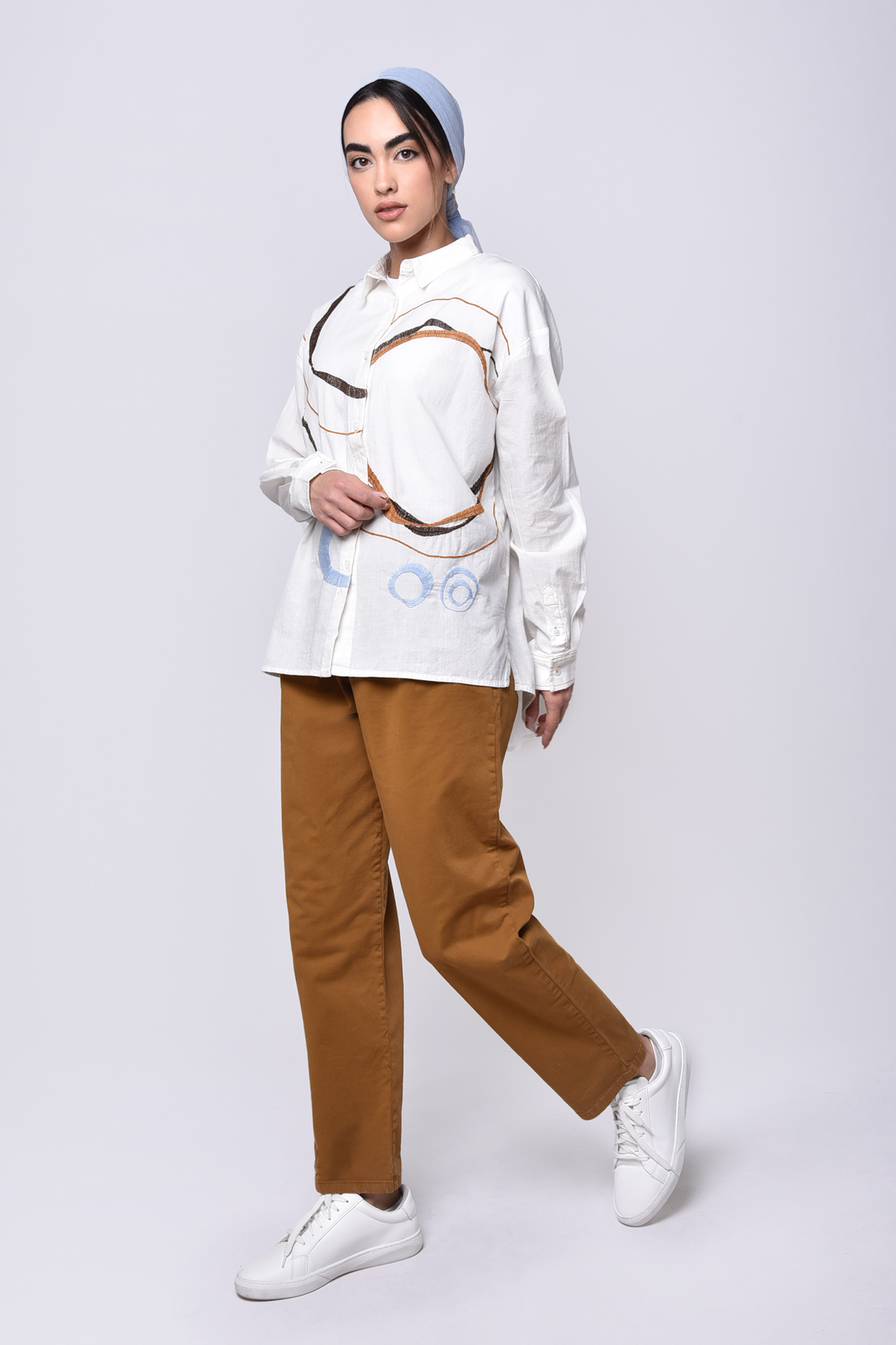 شومیز آستین بلند گلدوزی دار