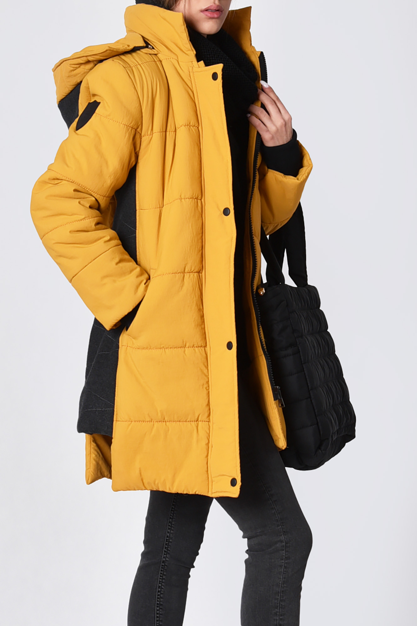 کاپشن بلند کلاه دار