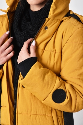 کاپشن بلند کلاه دار