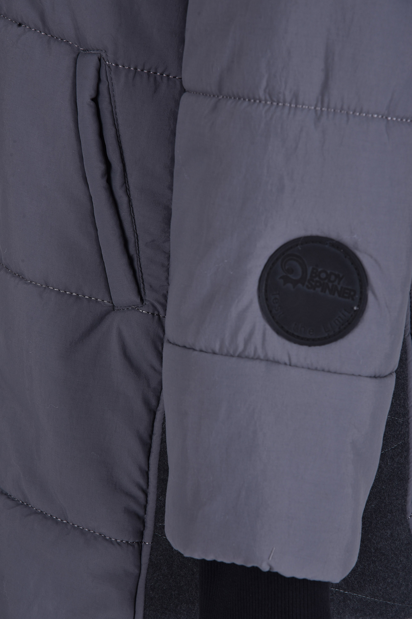 کاپشن بلند کلاه دار