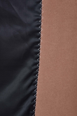 پالتو بلند یقه ایستاده با دوخت تزیینی