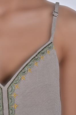 تاپ پیراهنی گلدوزی دار