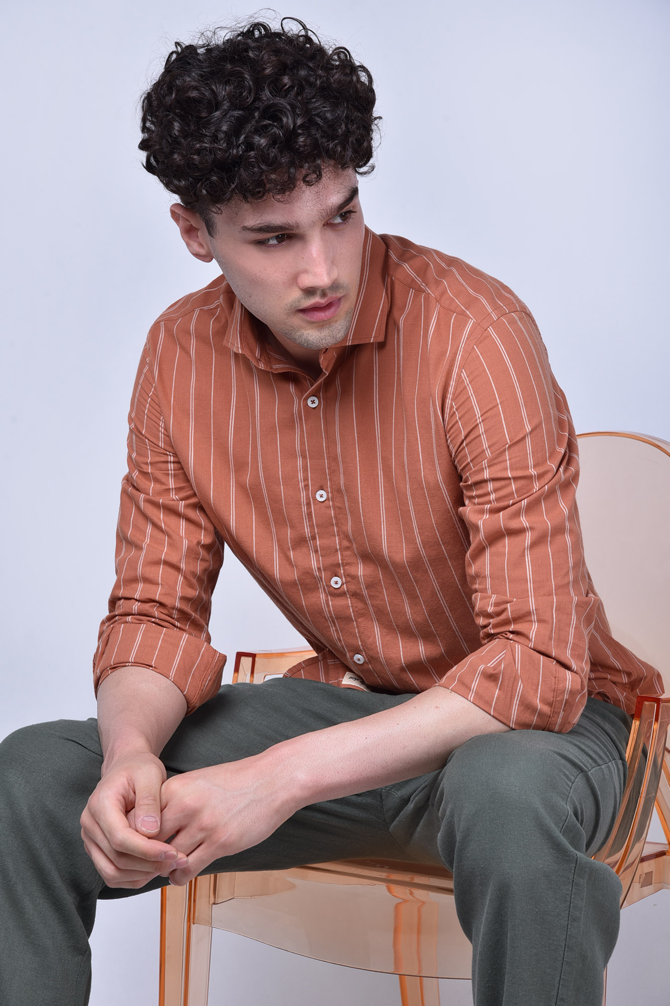 پیراهن مردانه آستین بلند راه راه اسلیم