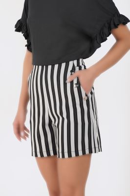 شلوارک دکمه دار راه راه